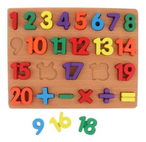 2090/3 *Rompecabezas d/Madera 3 D -Números al 20-*  (24 x 21.5 cm.)