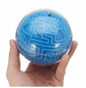 0348 *Laberinto Plástico Circular* (5cm.) Multicolor.