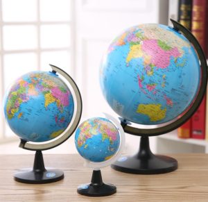 3019 *Globo Terráqueo e/Base T-Grande* (14.16 cm.+Base)