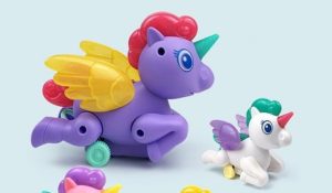 0368 *Unicornio de Cuerda c/Luz* (11x9.5 cm.) 1 Pca.