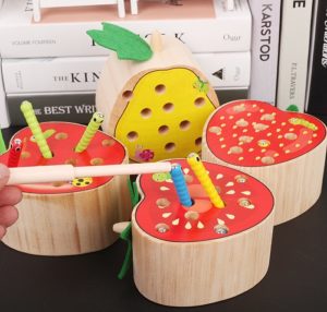 5174 *Juego Magnético Atrapa Gusano* (14x15 cm.) 12 Pcs. 2 Diferentes. - Imagen 3