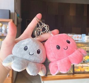 0389 *Llavero Pulpo Reversible* (11 cm.) INDIVIDUAL.