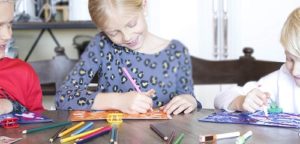 5934 *Plantillas Gioser d/Letras, Números y Figuras Geométricas para Niños* (22x14 cm.) 2 Plantillas Plásticas+6 Plumones. - Imagen 2