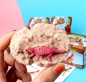 0347 *Excavación Kit Huevo Dinosaurio* (9x10.5 cm.) 12 Diferentes. - Imagen 3