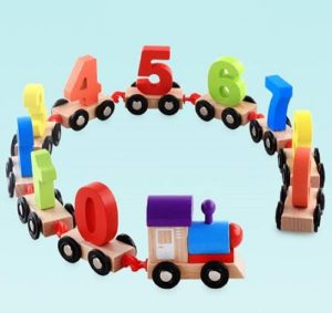 9873 *Tren de Números e/Madera* (65x5 cm.)