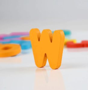 8634 *Escribe, Lee y Forma Palabras* (25x21x3.2 cm.) 26 Tarj. p/Formar Palabras +26 Tarj. p/Escribir +52 Letras + Plumón. - Imagen 7