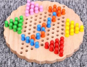 8464 *Damas Chinas de Madera* (22.5 cm.) 61 Pcs.