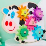 3554 *Vaquita Geométrica c/Engranes* (24x18 cm.)