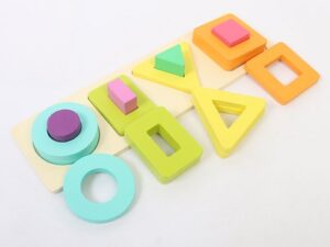 3794 *Tablero Ampliable de Reconocimiento Lógico 4 Formas* (30x9 cm.) 16 Figuras+1 Tablero. - Imagen 2