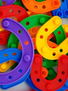 0820 *HERRADURAS DE ENSAMBLE en Bolsa* (28.80x29 cm.) 65 Pcs. Aprox. - Imagen 4