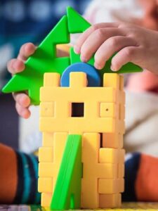 0820 *ESCALERAS Y RUEDAS e/Bolsa* (28.80x29 cm.) 25 Pcs. Aprox.