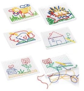 6714 *TABLITA PLÁSTICA TEJEDORA* (28x20 cm.) Tablero +2 Punzones c/Cordones. - Imagen 6