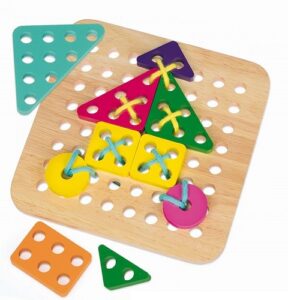 6774 *Tablero Geométrico p/Enhebrar y Crear* (18x18 cm.) Tablero+10 Figuras+Cordones. - Imagen 3