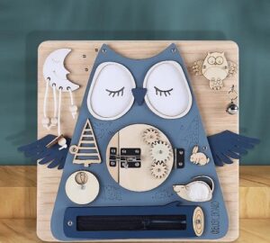 7214 *Buhito Azul Montessori Tablero Sensorial de Habilidades Finas* (33x30 cm.)