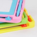 8309 *Pizarrón Mágico CHICO* (20.5x13.5 cm.) 4 Colores Diferentes. - Imagen 4