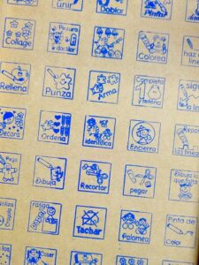 250 *ACCIONES Caja d/Sellos Didacticos JUMBO *(23.5x32 cm.) 35 Pcs. - Imagen 3