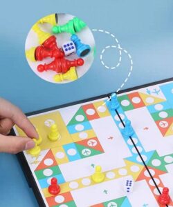 9727 *Flying Chess Magnético* (24x24 cm.) Tablero Plástico +17 Pcs. - Imagen 4