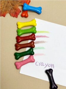 6519 *Crayolas Plásticas Huesitos* (12.5x20 cm.) 12 Pcs. - Imagen 2