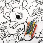 0975 *Mantel p/Colorear* (80x70 cm.) Mantel+6 Crayolas. 4 Diferentes. - Imagen 4