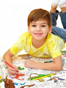 0975 *Mantel p/Colorear* (80x70 cm.) Mantel+6 Crayolas. 4 Diferentes.