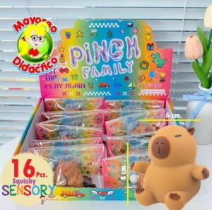 4478-16 *CAJA c/16 Capibara Pinch Family* (13x18 cm.)