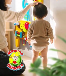 2392 *Jirafa Infantímetro y Tablero d/Coordinación de Madera* (53x128 cm.) - Imagen 6